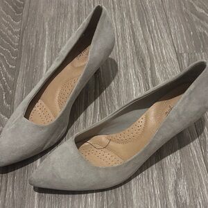 Elegant Gray Women's Pointed Toe Heels